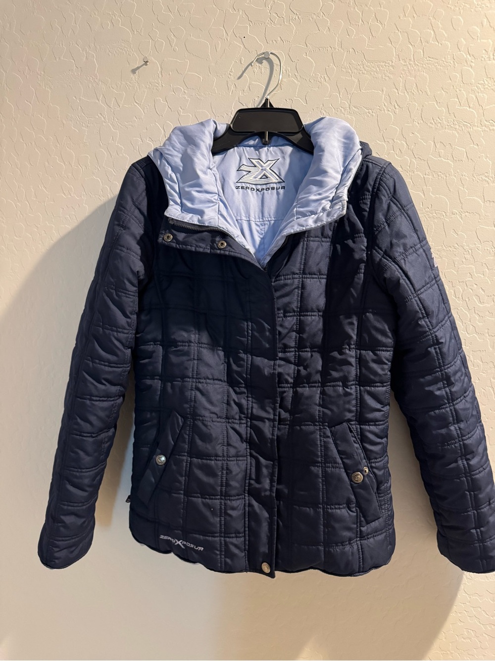 ZeroXposur Women's Quilted Hooded Jacket in Navy with Light Blue Lining